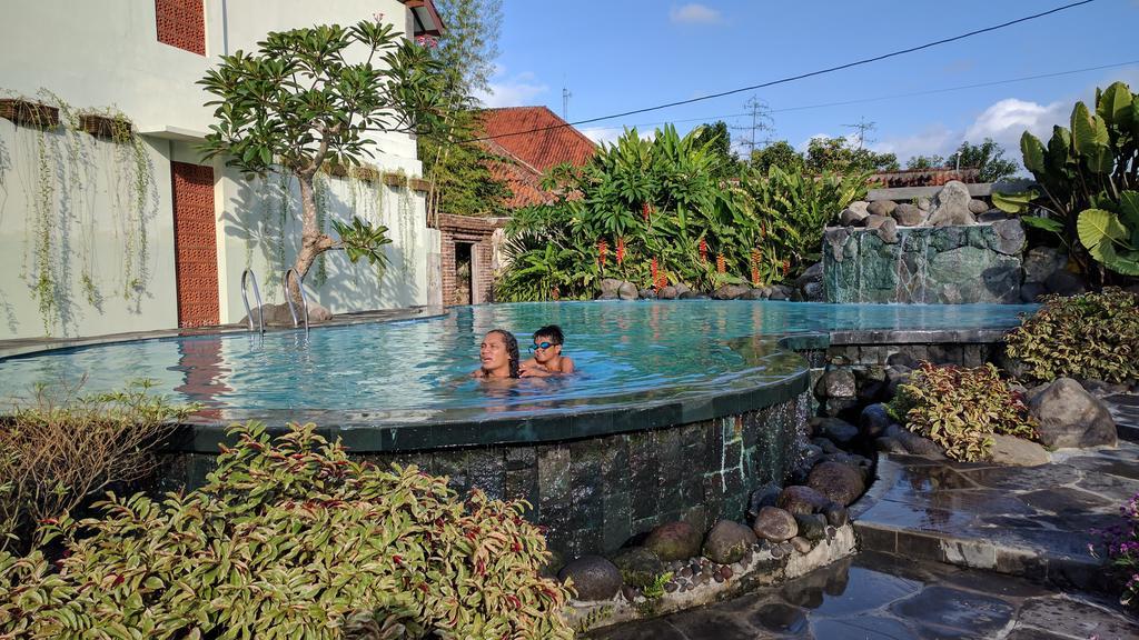 Puri Pangeran Hotel Джокьякарта Экстерьер фото